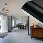 Petite Maison Dans La Prairie * La Pellerine (Mayenne)
