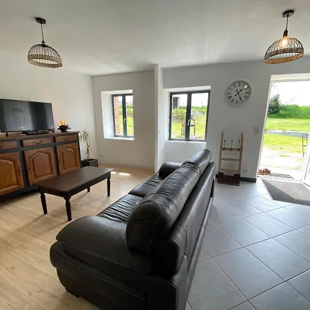 Petite Maison Dans La Prairie Ferienhaus La Pellerine (Mayenne)