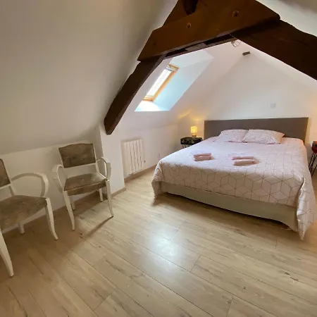 Petite Maison Dans La Prairie * La Pellerine (Mayenne)