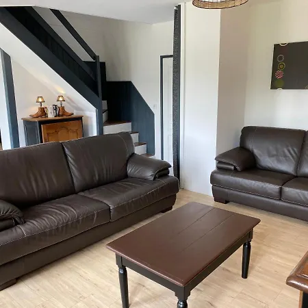 Petite Maison Dans La Prairie