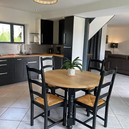 Casa de Férias Petite Maison Dans La Prairie La Pellerine (Mayenne)