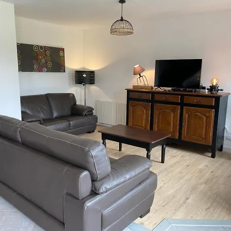 Petite Maison Dans La Prairie La Pellerine (Mayenne)