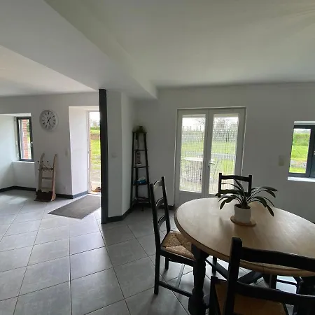 Petite Maison Dans La Prairie * La Pellerine (Mayenne)