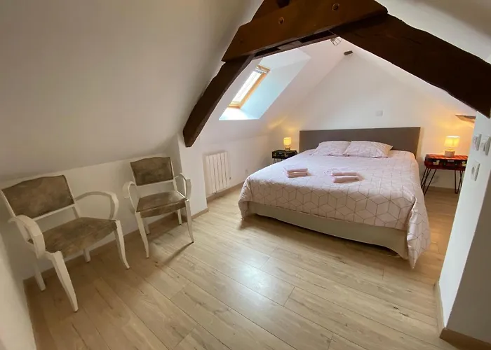 Petite Maison Dans La Prairie * La Pellerine (Mayenne)