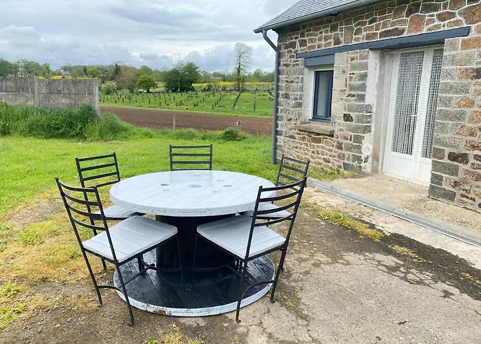 Petite Maison Dans La Prairie Prázdninový dům La Pellerine (Mayenne)