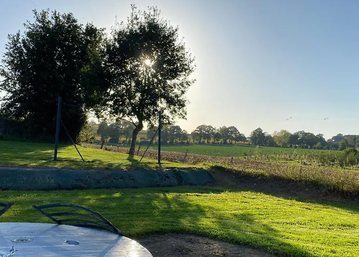 Petite Maison Dans La Prairie * La Pellerine (Mayenne)